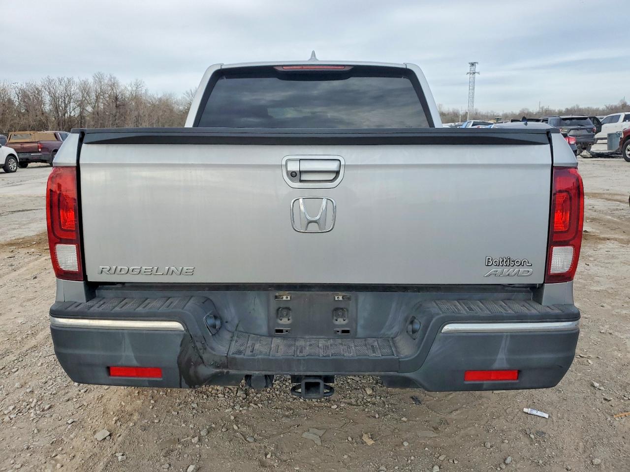 2020 HONDA RIDGELINE SPORT photo 6