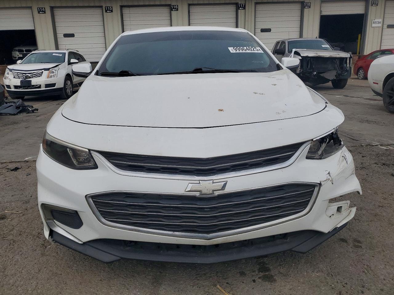 2018 CHEVROLET MALIBU LT photo 9