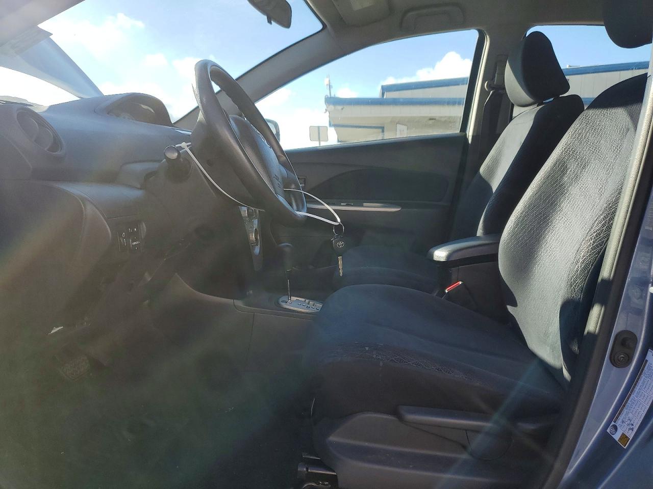 2008 TOYOTA YARIS photo 7