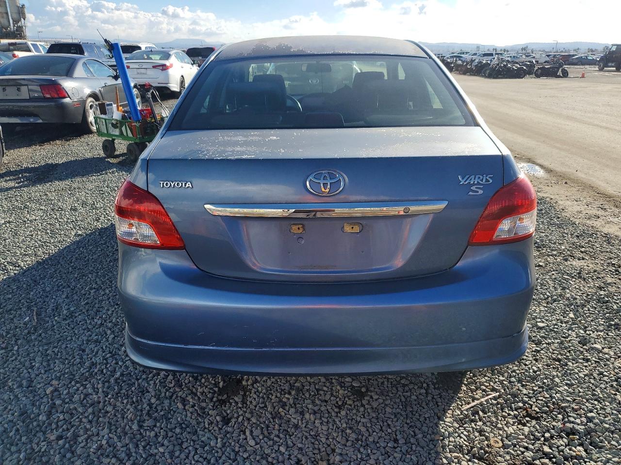 2008 TOYOTA YARIS photo 6