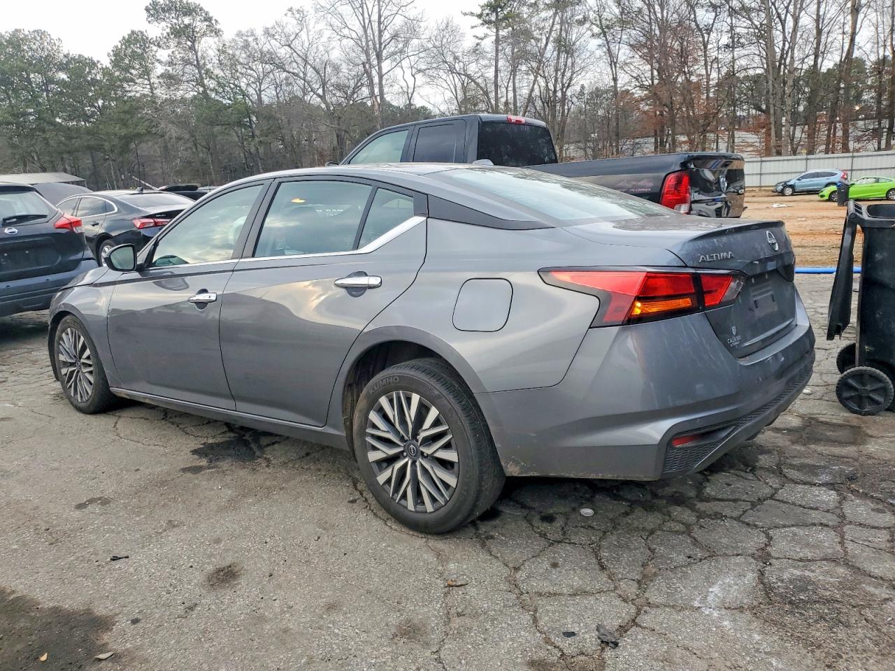 2024 NISSAN ALTIMA SV photo 2