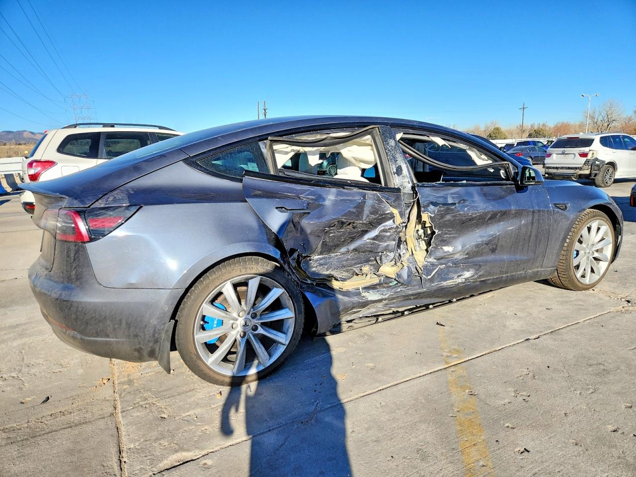 2022 TESLA MODEL 3 photo 3