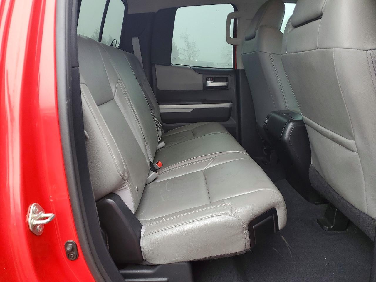 2014 TOYOTA TUNDRA photo 10