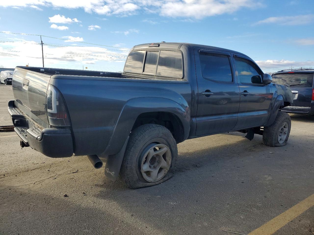 2009 TOYOTA TACOMA DOUBLE CAB photo 3