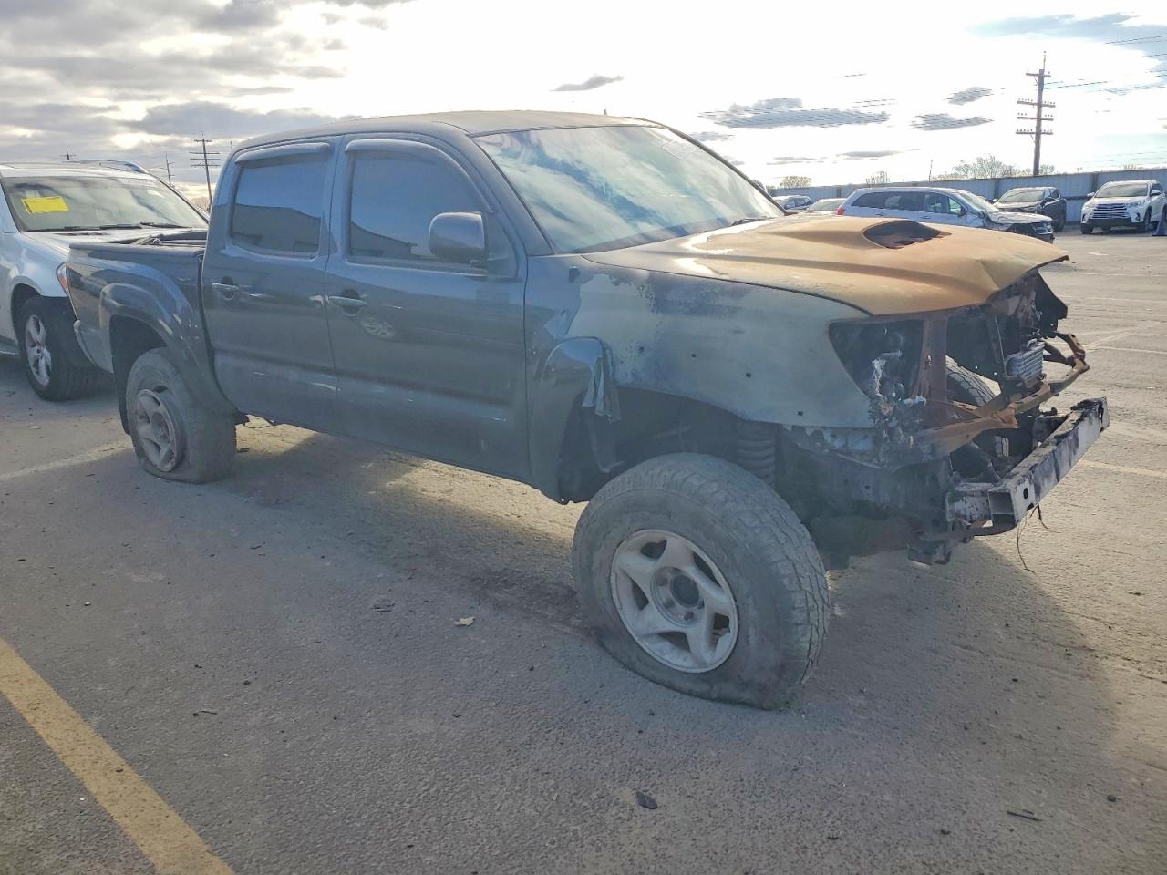 2009 TOYOTA TACOMA DOUBLE CAB photo 4
