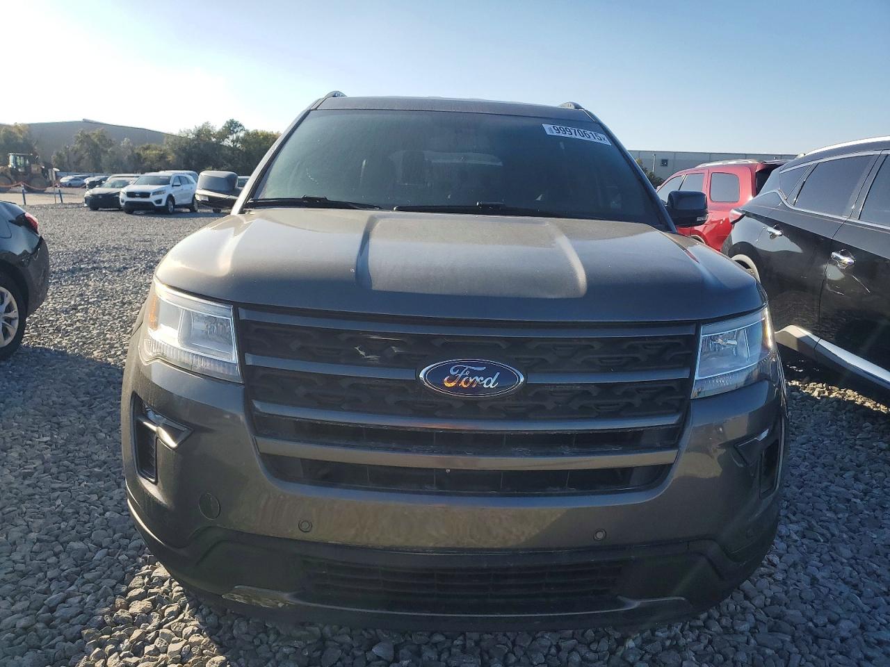 2019 FORD EXPLORER XLT photo 5