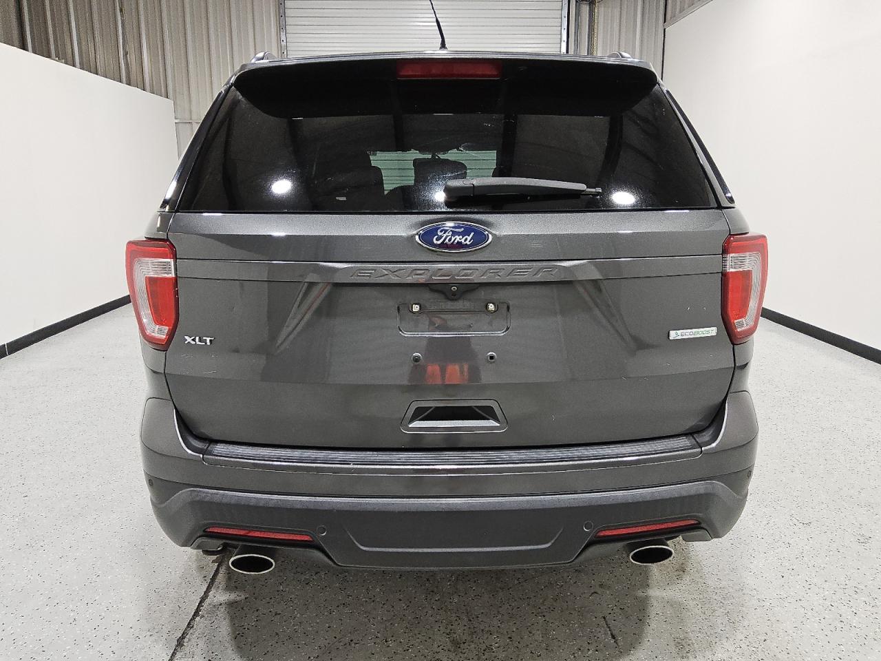 2019 FORD EXPLORER XLT photo 6
