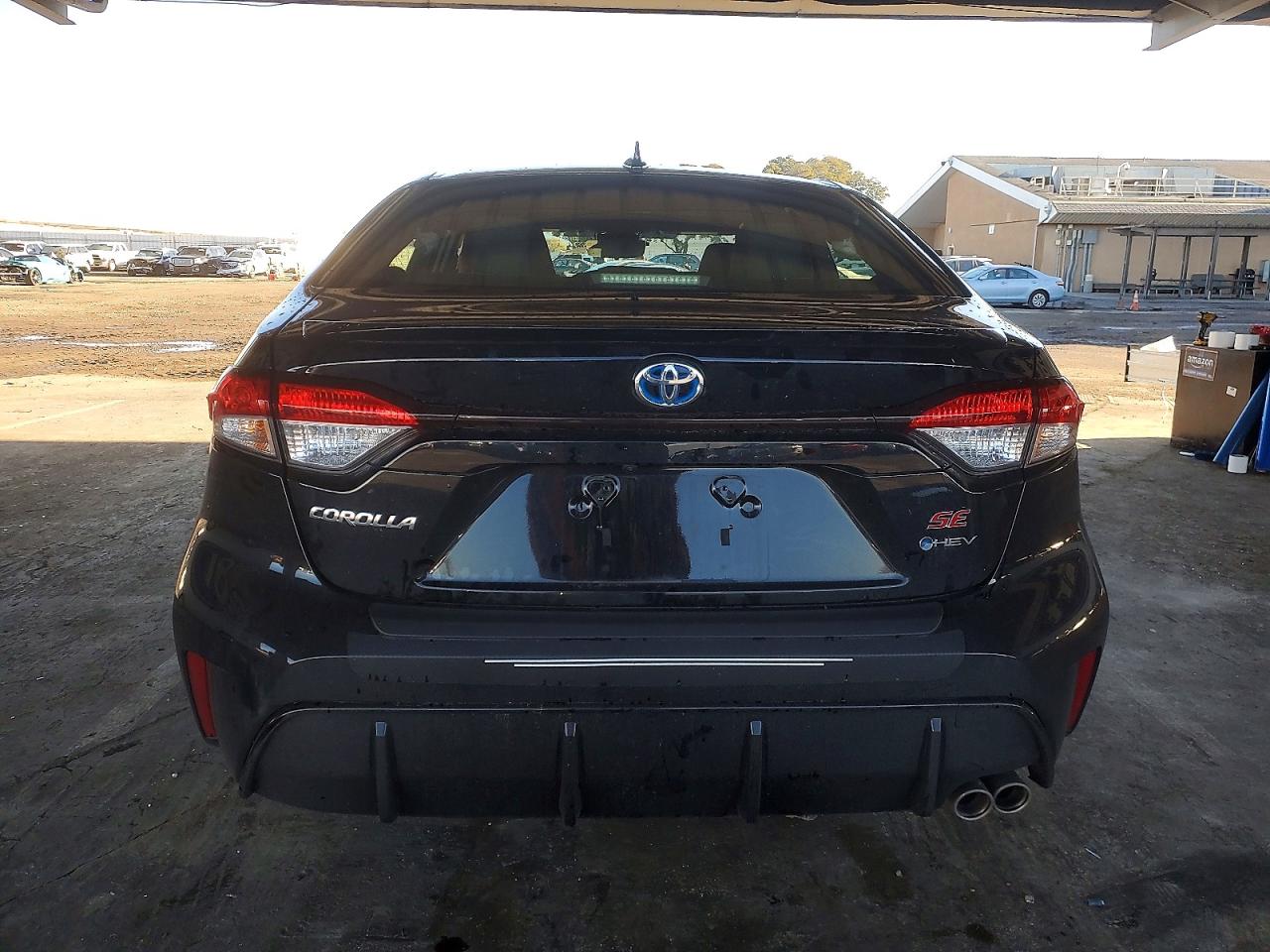 2025 TOYOTA COROLLA LE photo 6