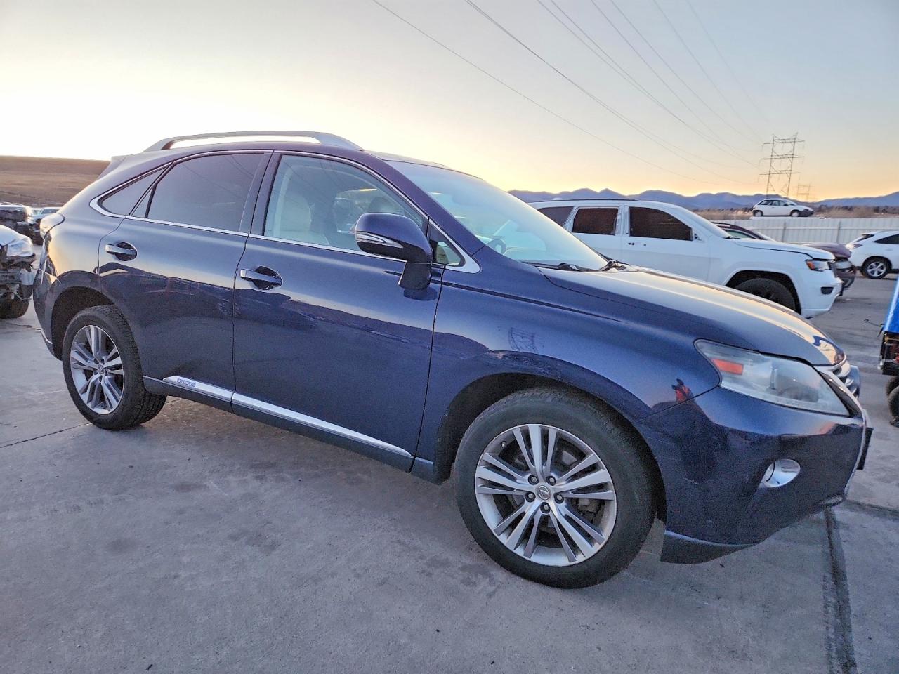 2015 LEXUS RX 450H photo 4