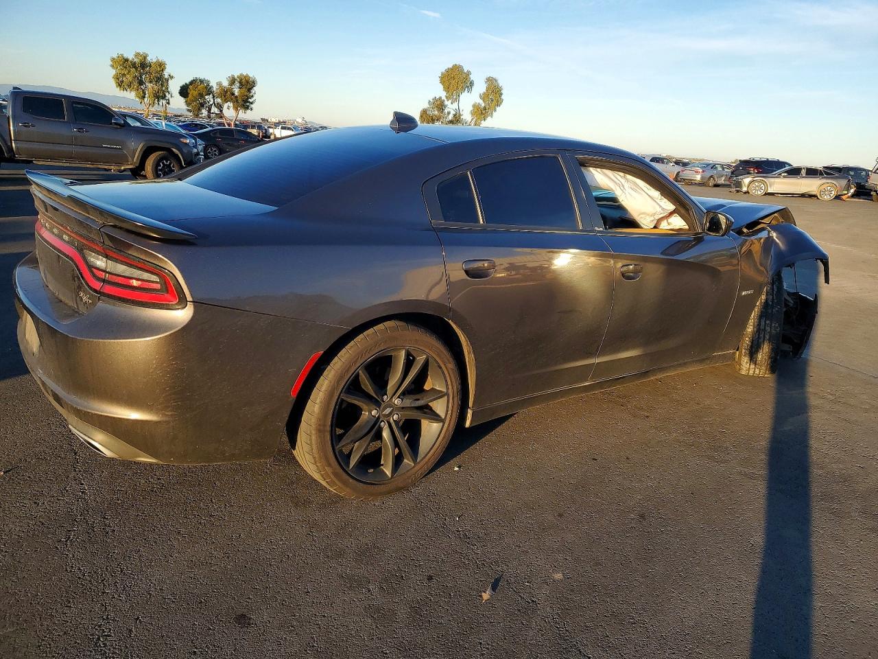 2017 DODGE CHARGER R/T photo 3