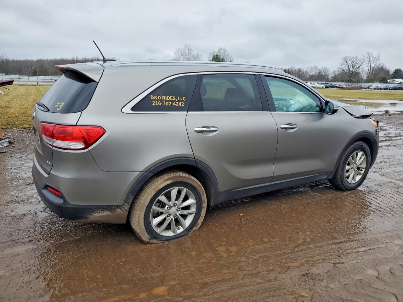 2017 KIA SORENTO LX V6 photo 3