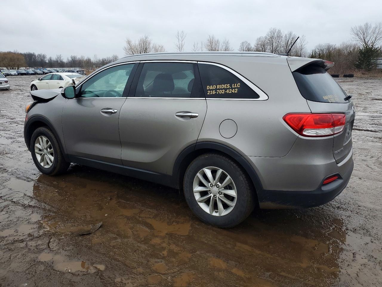 2017 KIA SORENTO LX V6 photo 2