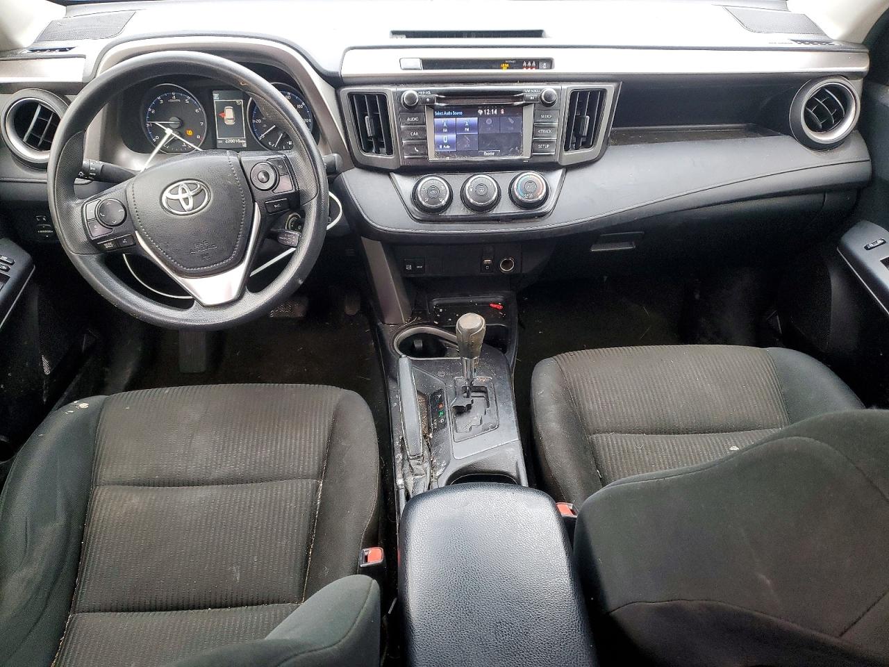 2017 TOYOTA RAV4 LE photo 8