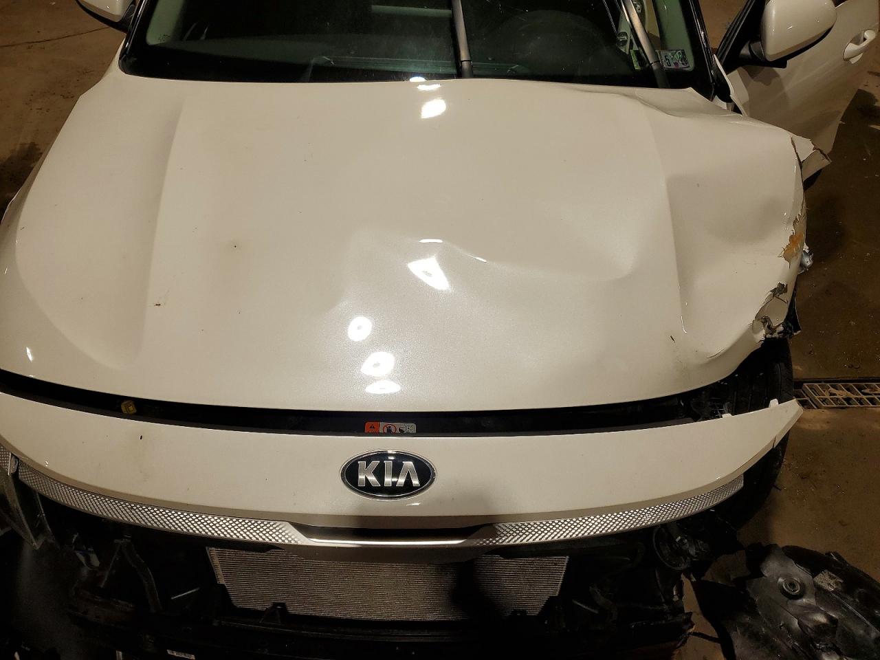 2021 KIA SELTOS LX photo 12