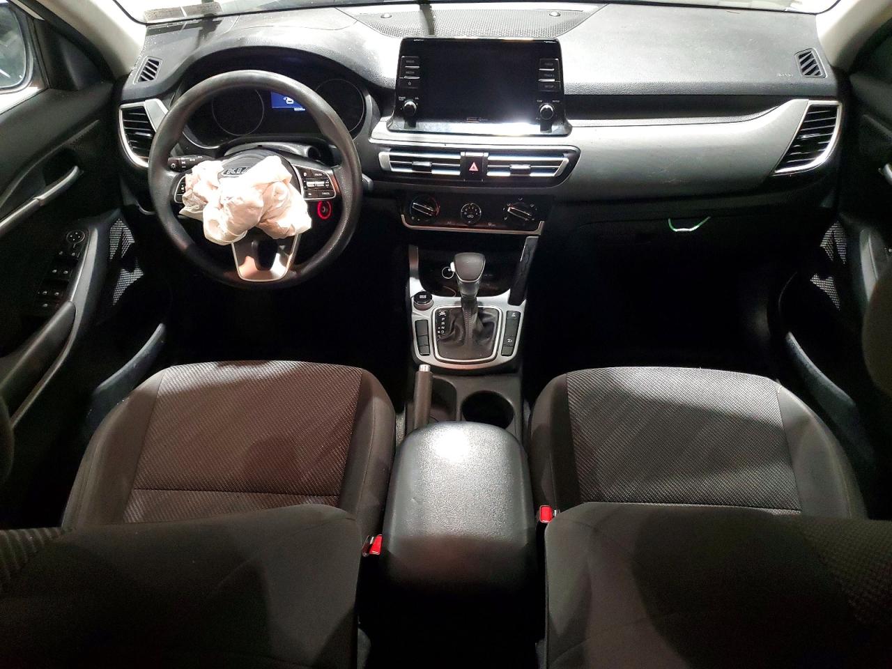 2021 KIA SELTOS LX photo 8