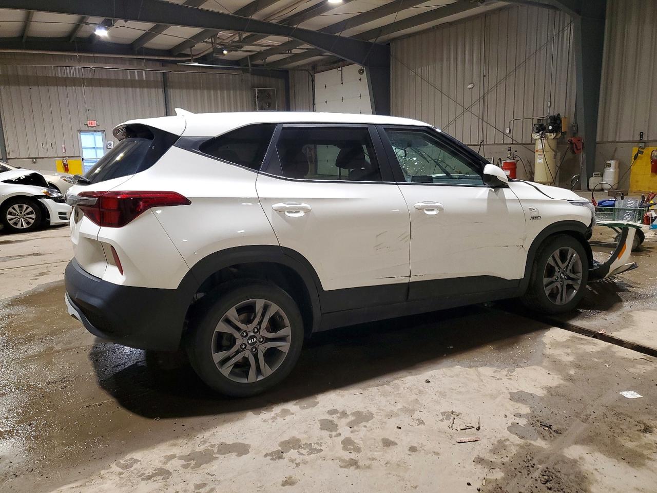2021 KIA SELTOS LX photo 3