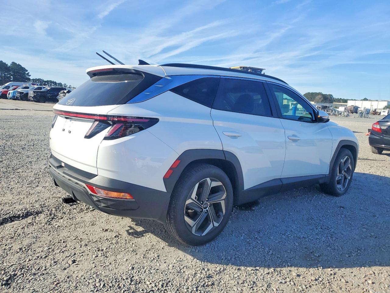 2024 HYUNDAI TUCSON SEL photo 3