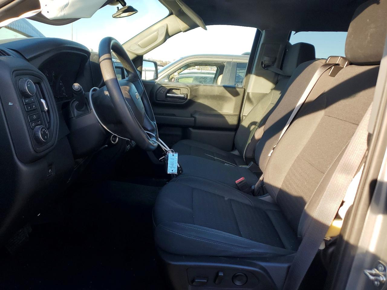 2023 CHEVROLET SILVERADO K1500 CUSTOM photo 7