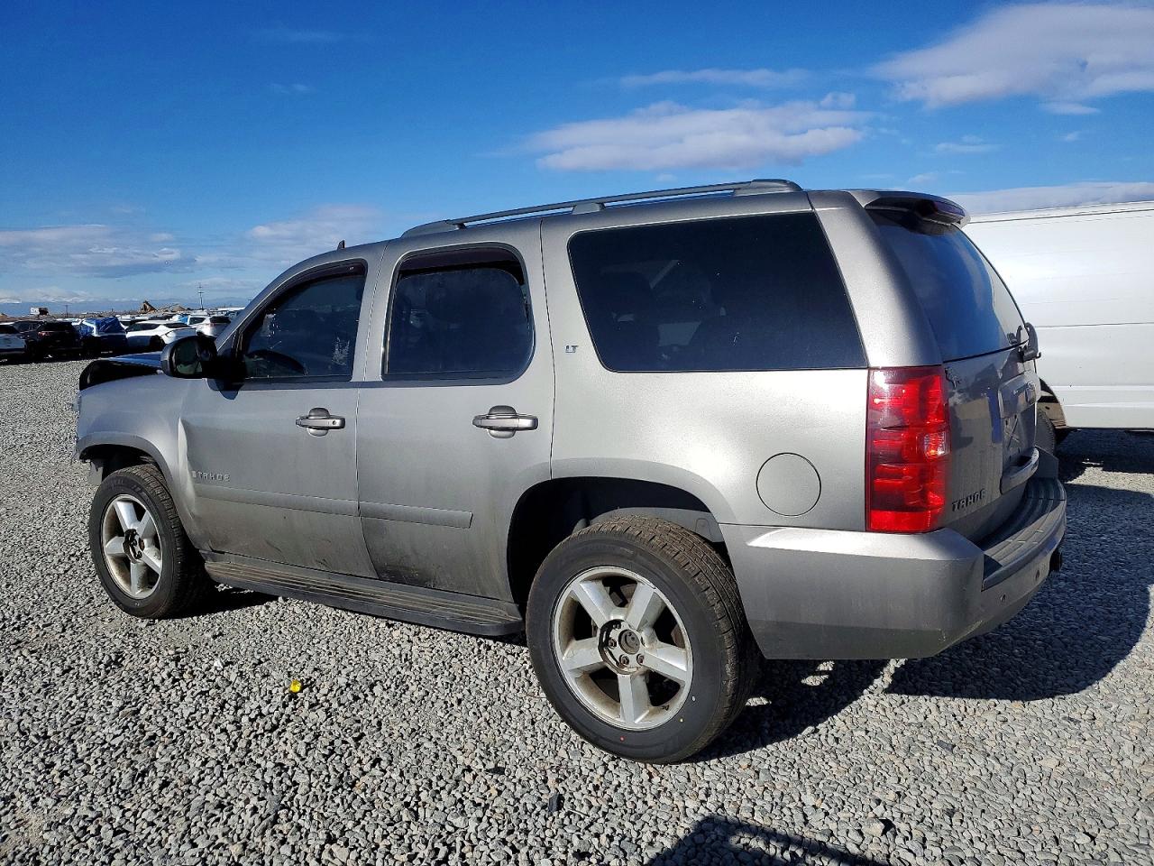 2008 CHEVROLET TAHOE K1500 photo 2