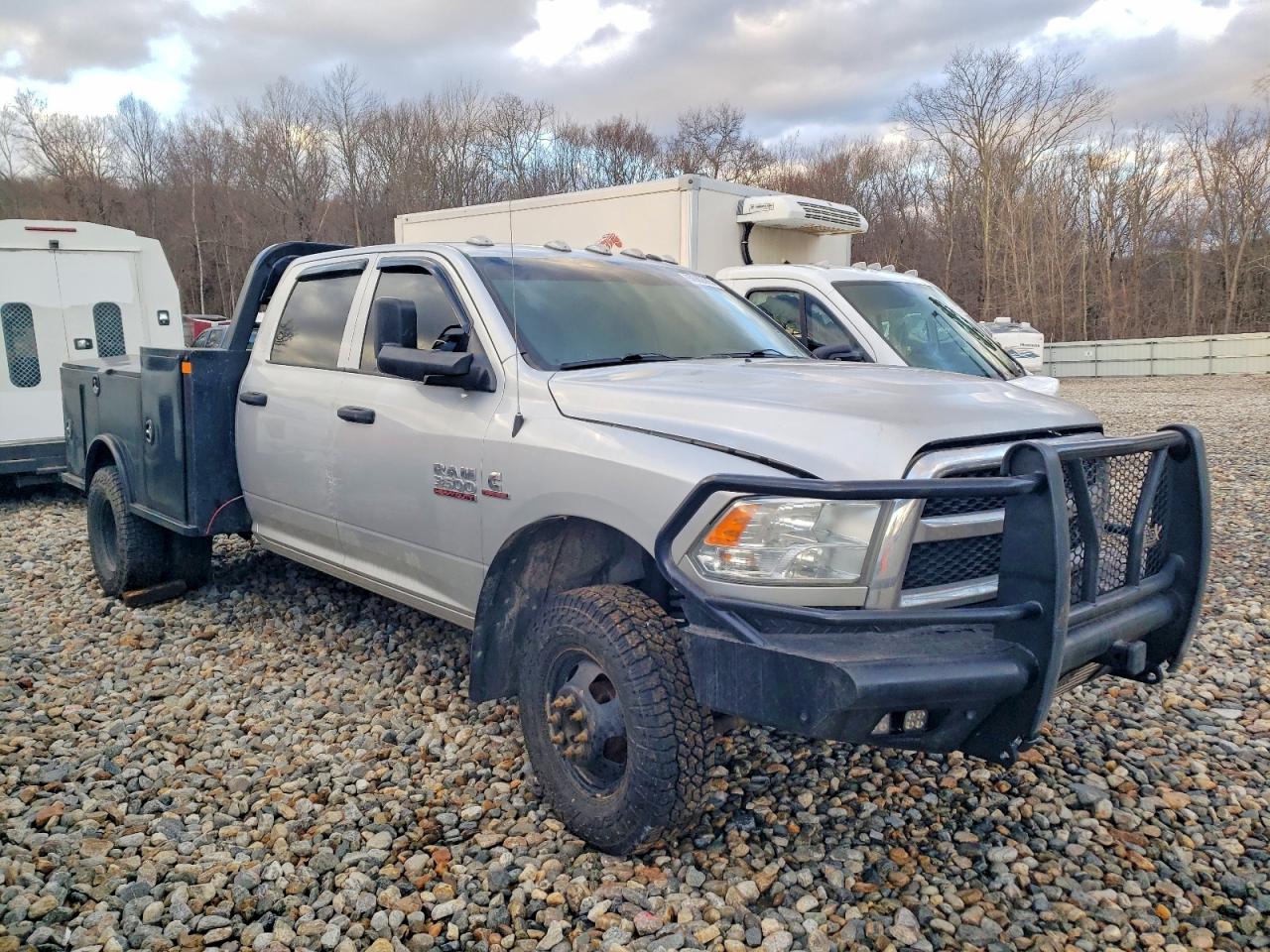 2018 RAM 3500 ST UTILITY / SERVICE TRUCK photo 4