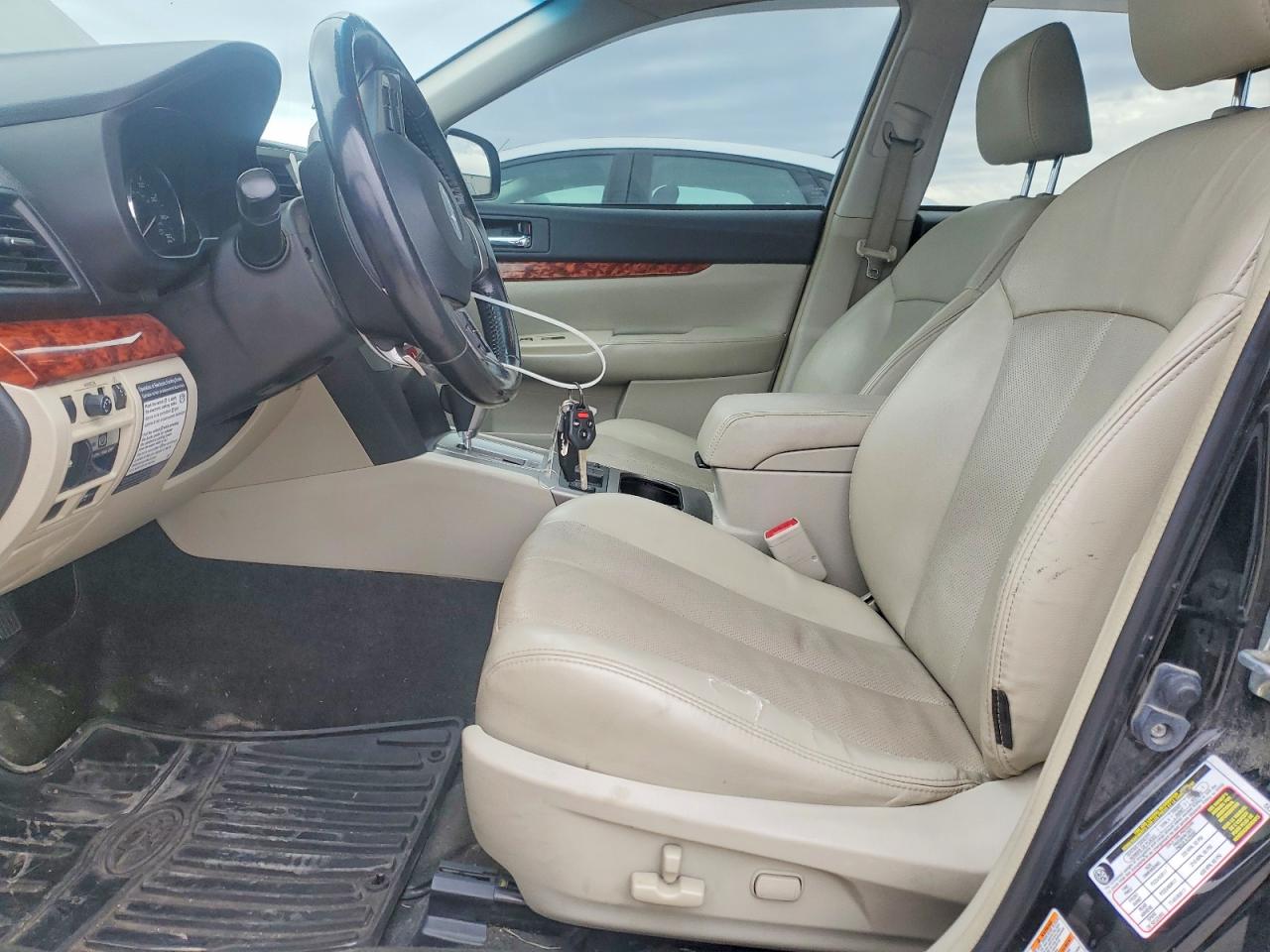 2012 SUBARU OUTBACK 3.6R LIMITED photo 7