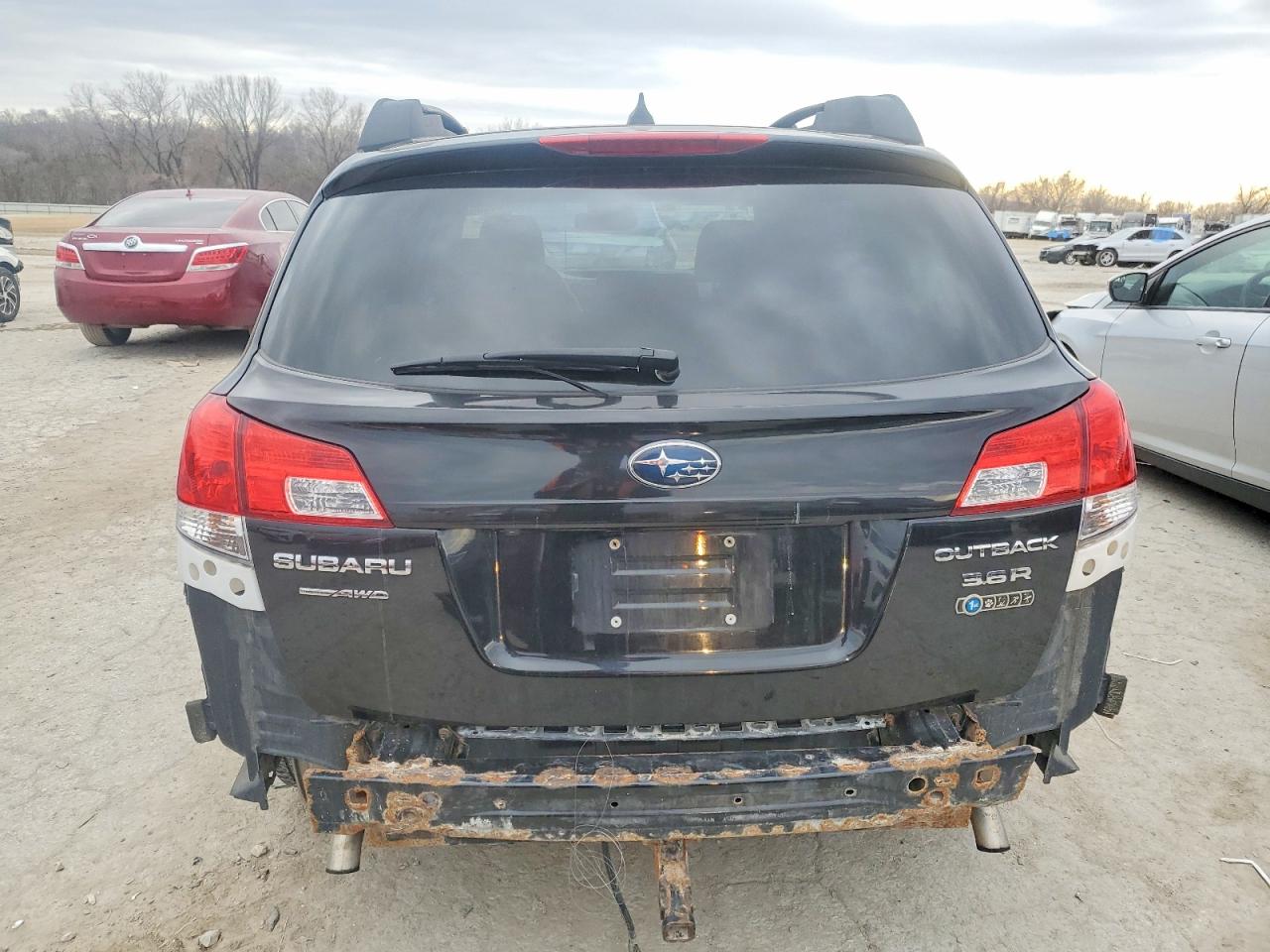 2012 SUBARU OUTBACK 3.6R LIMITED photo 6