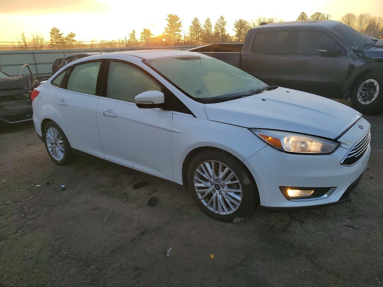 2018 FORD FOCUS TITANIUM photo 4