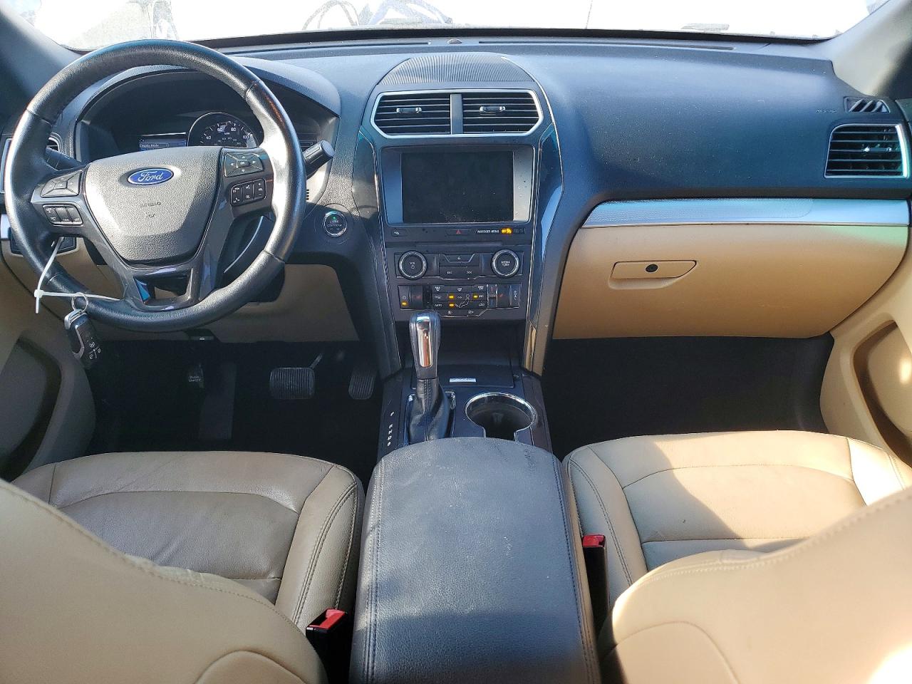 2016 FORD EXPLORER XLT photo 15