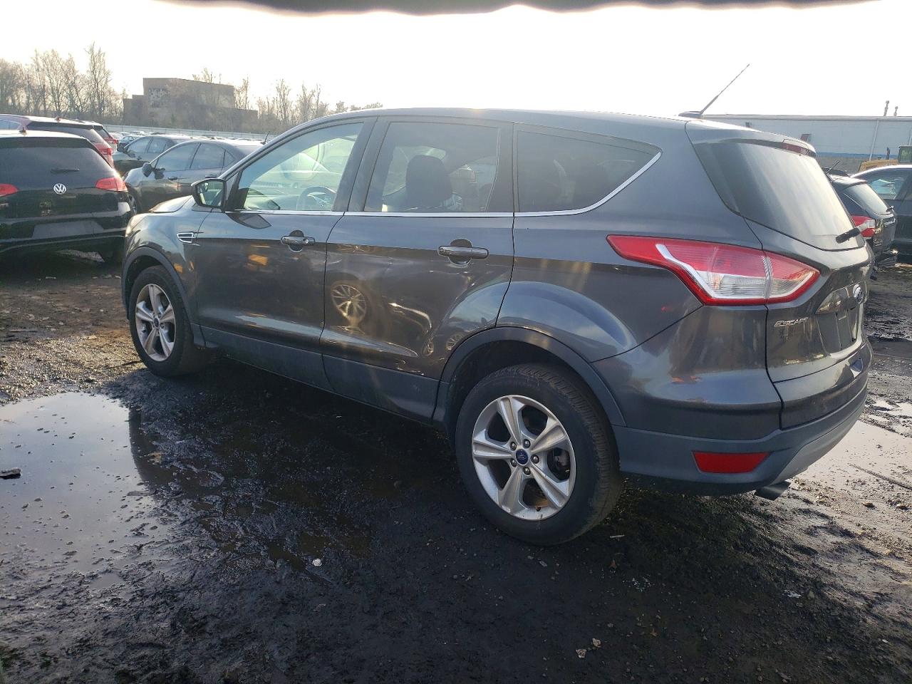 2015 FORD ESCAPE SE photo 2