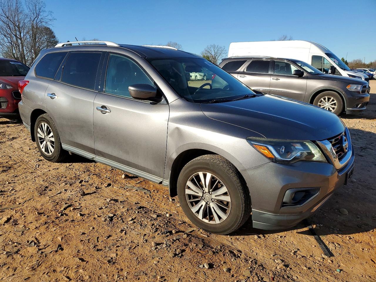 2017 NISSAN PATHFINDER S photo 4