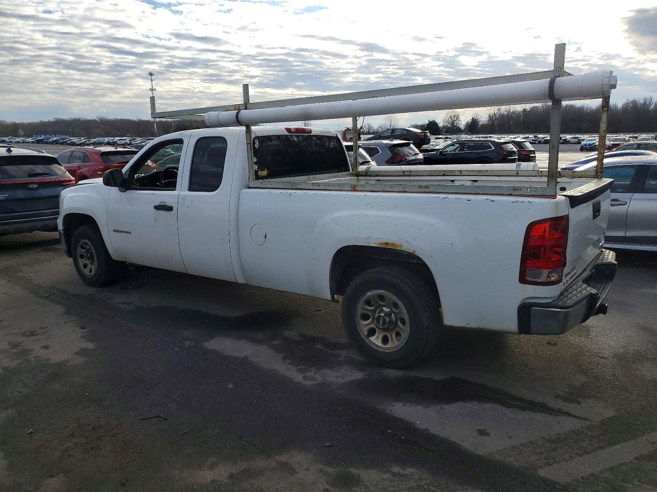 2010 GMC SIERRA C1500 photo 2