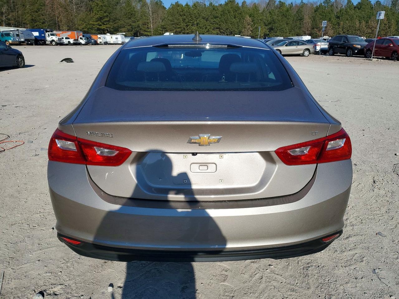2023 CHEVROLET MALIBU LT photo 6