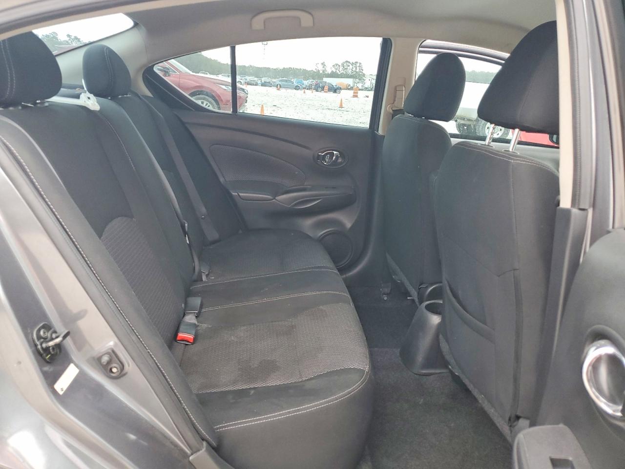 2019 NISSAN VERSA S photo 10