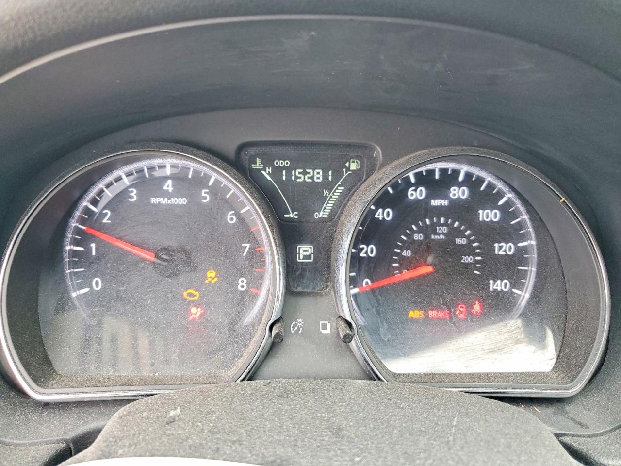 2019 NISSAN VERSA S photo 9
