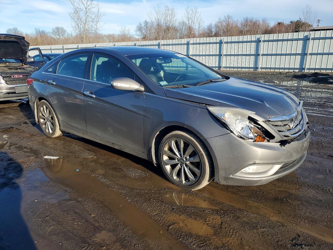 2011 HYUNDAI SONATA SE photo 4