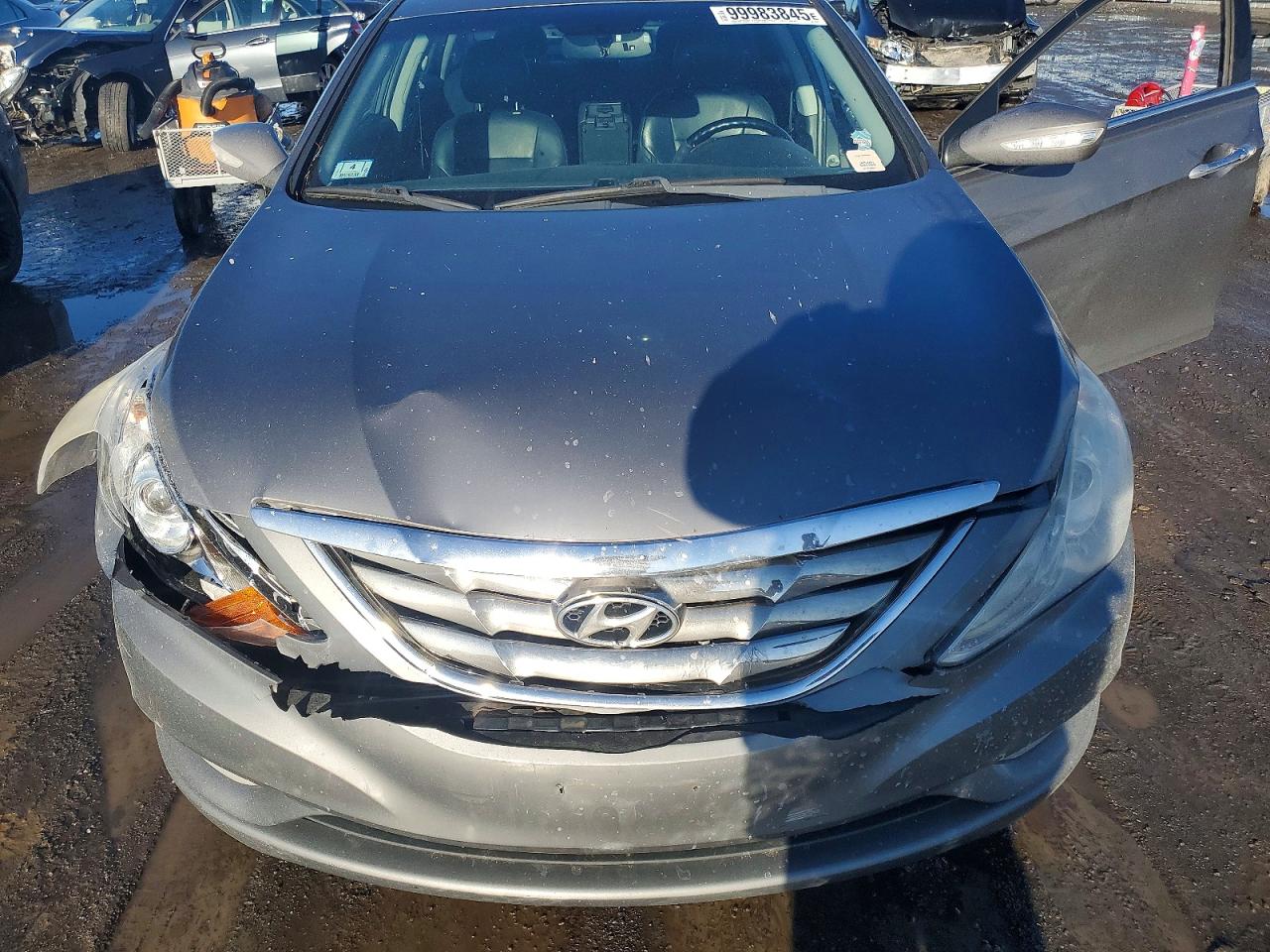 2011 HYUNDAI SONATA SE photo 11