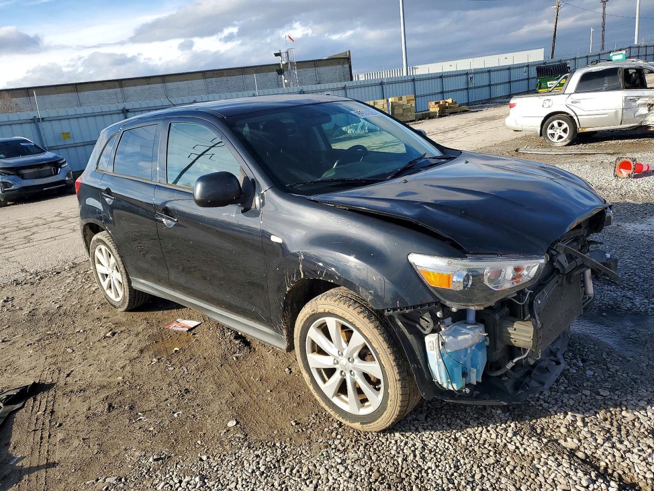 2015 MITSUBISHI OUTLANDER SPORT ES photo 4