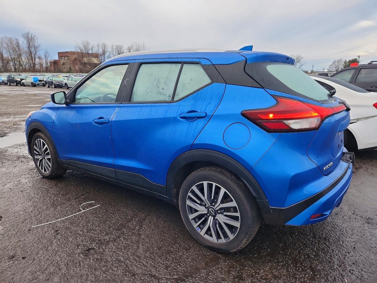 2022 NISSAN KICKS SV photo 2