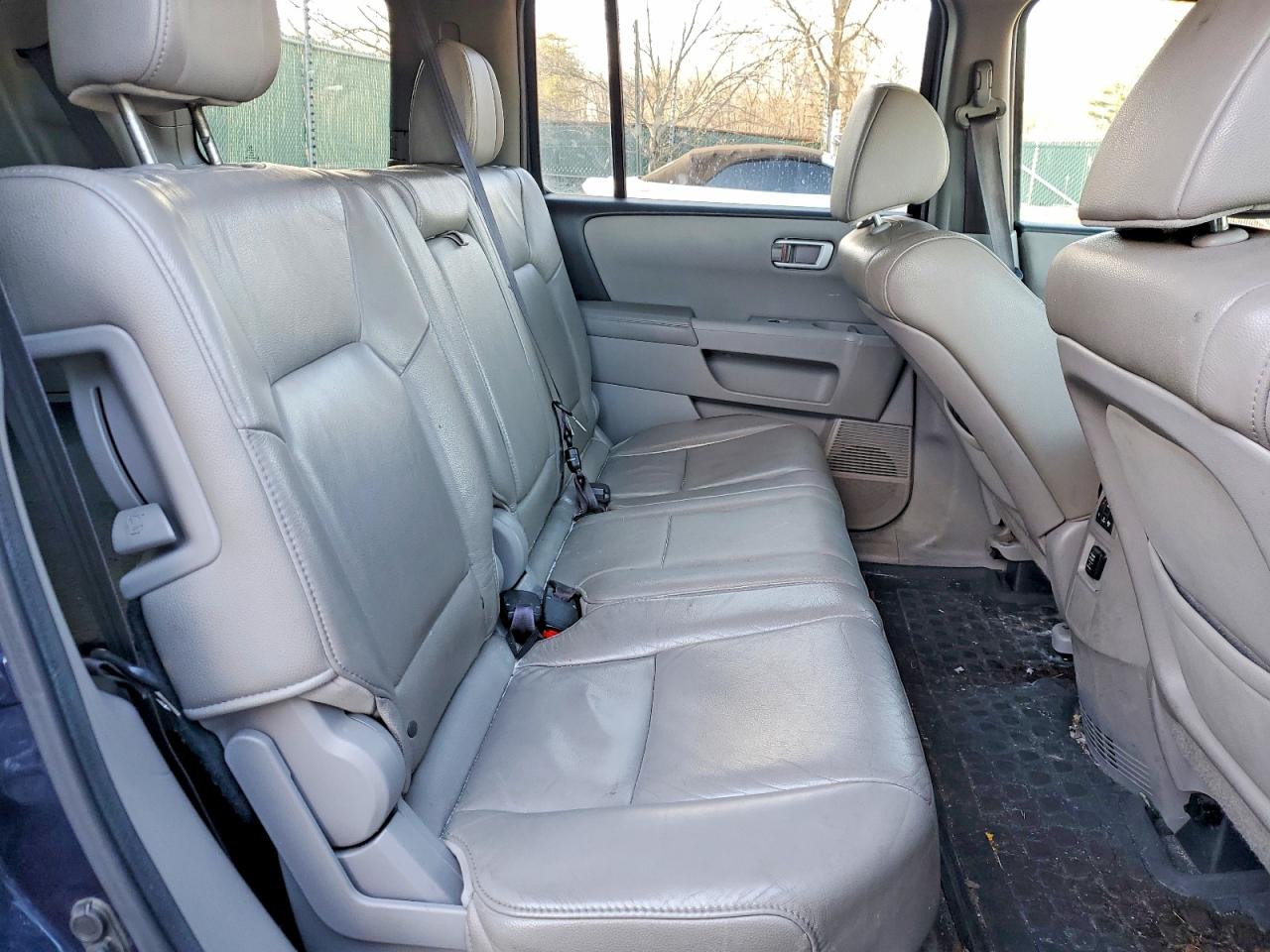 2012 HONDA PILOT EXL photo 11