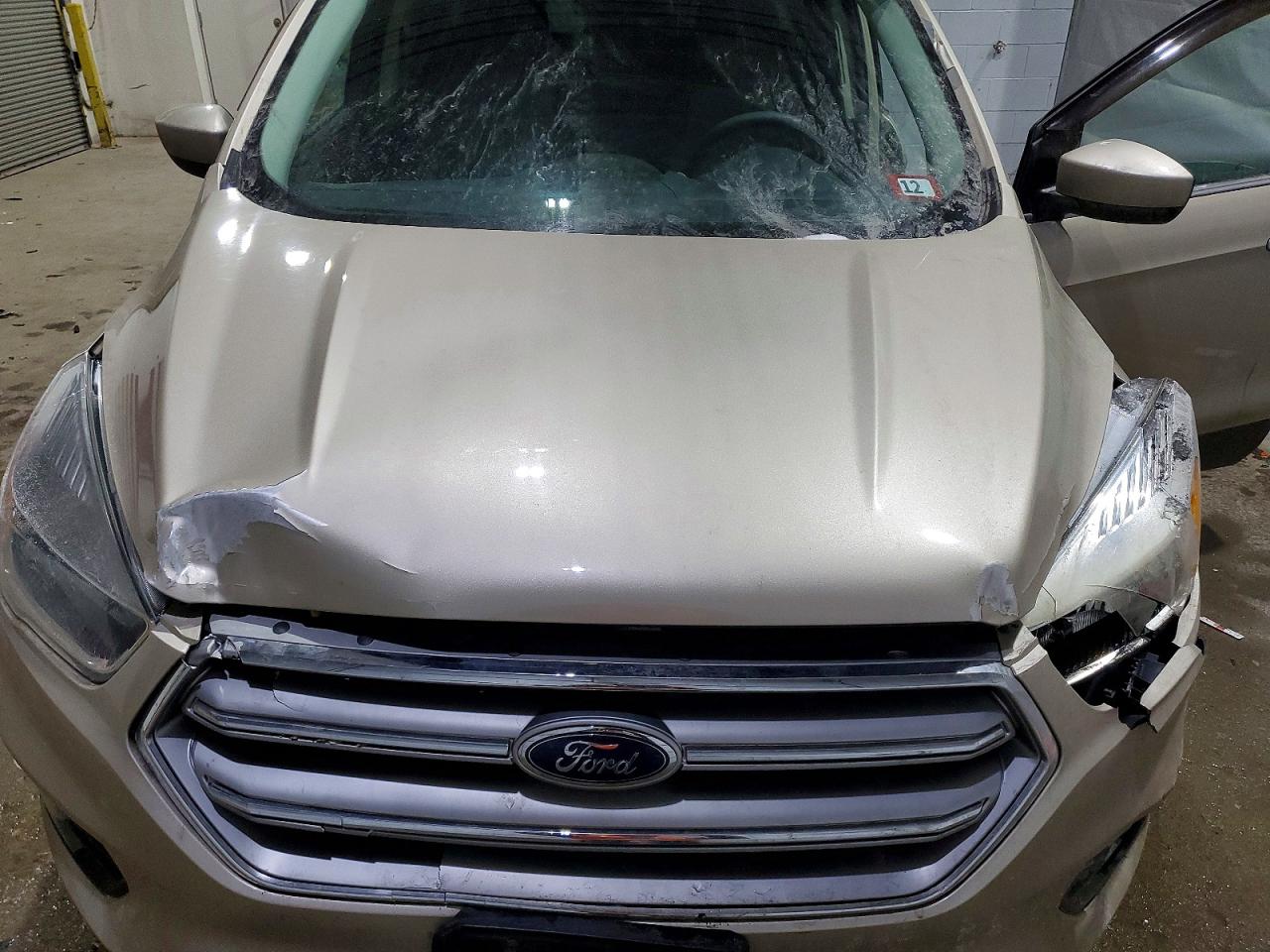 2017 FORD ESCAPE SE photo 12