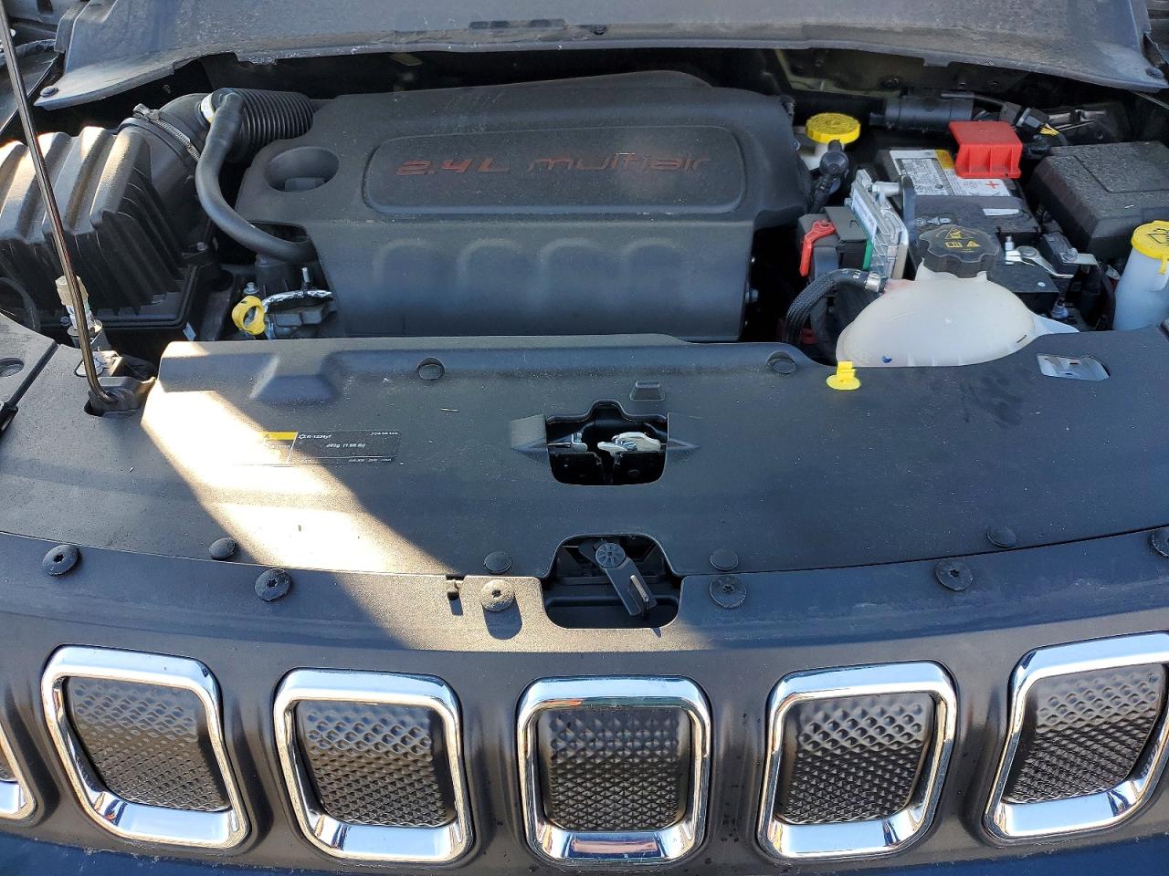 2022 JEEP COMPASS LATITUDE photo 12