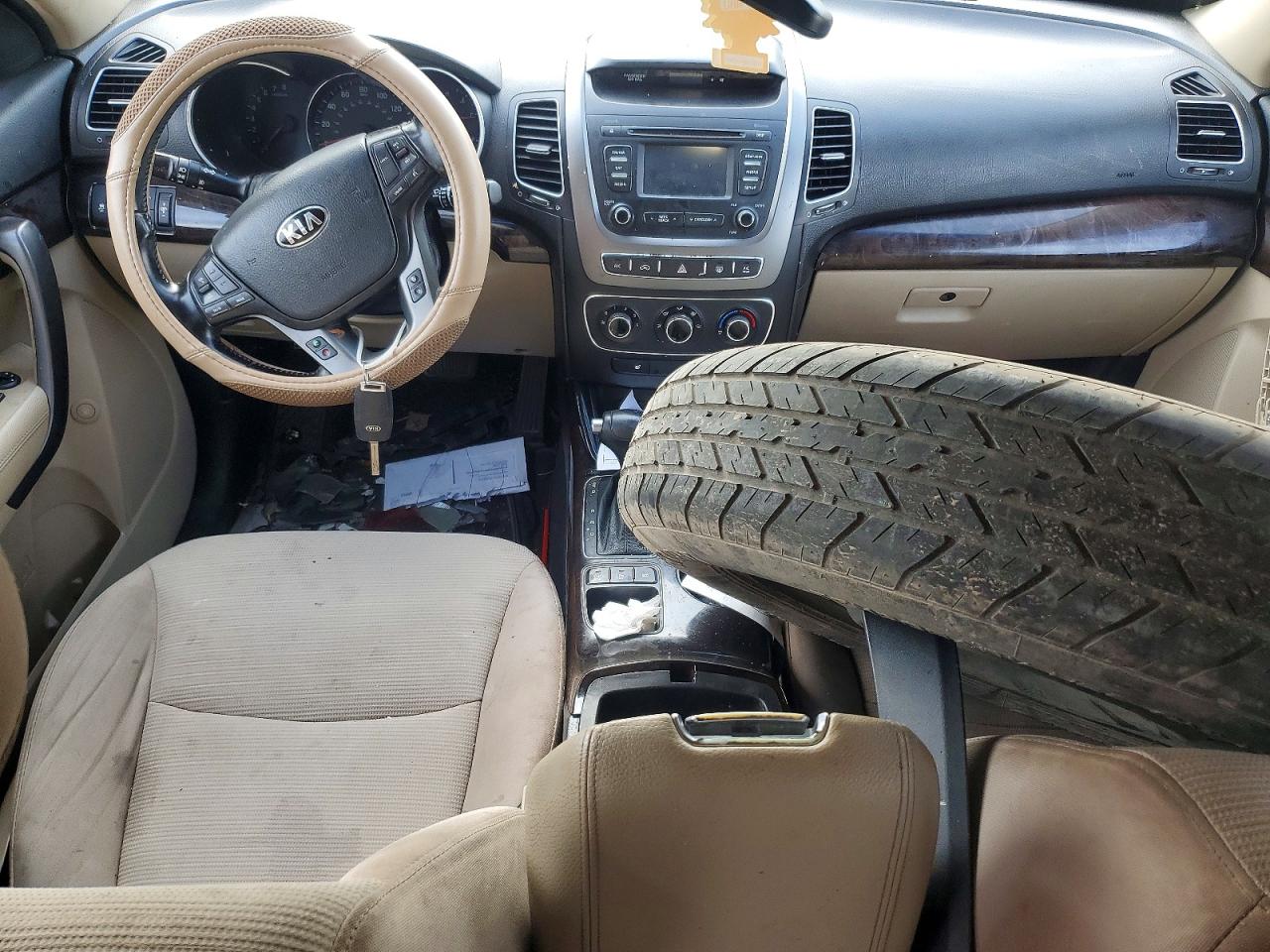 2014 KIA SORENTO LX photo 8