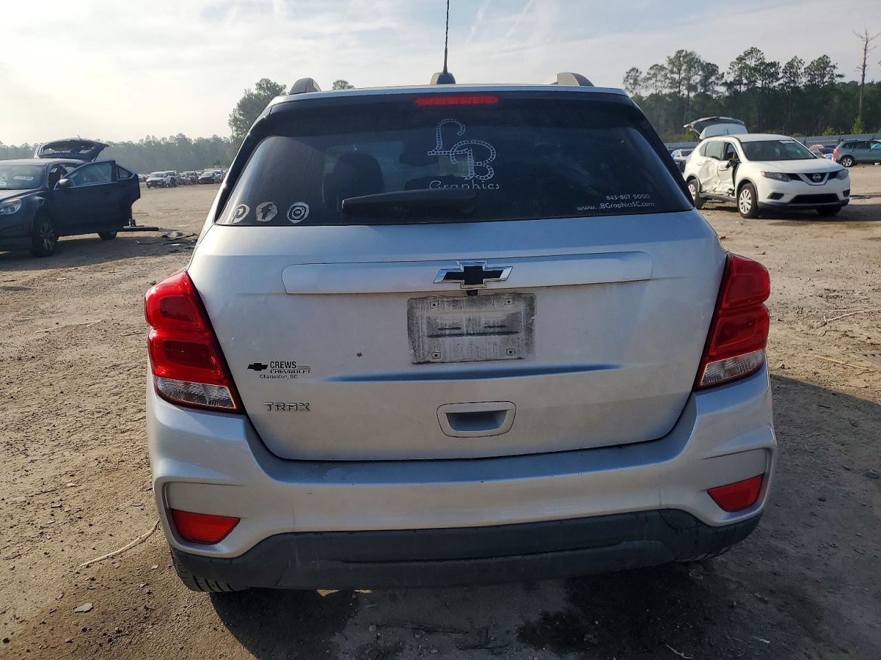 2021 CHEVROLET TRAX 1LT photo 6
