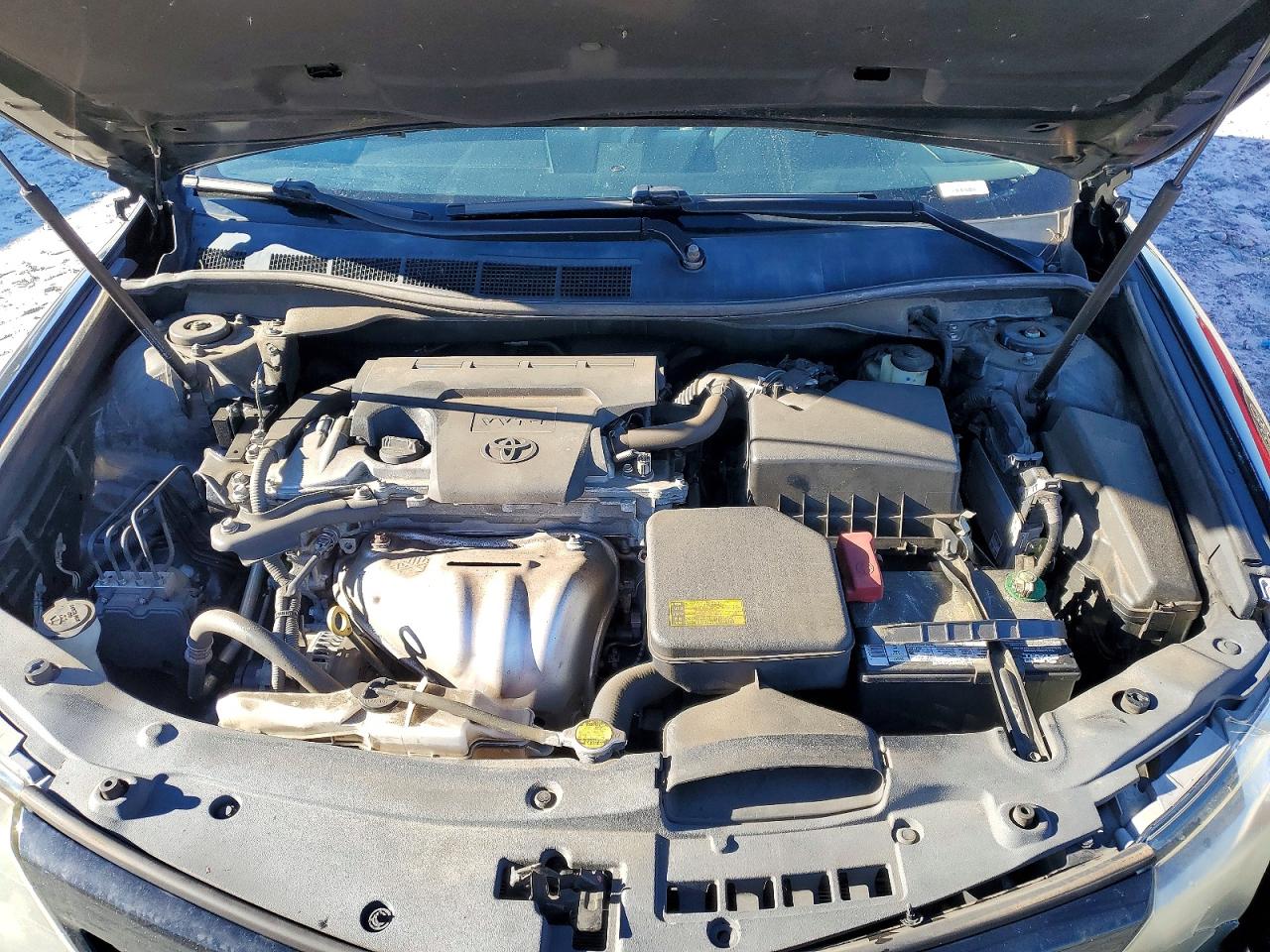 2014 TOYOTA CAMRY L photo 11