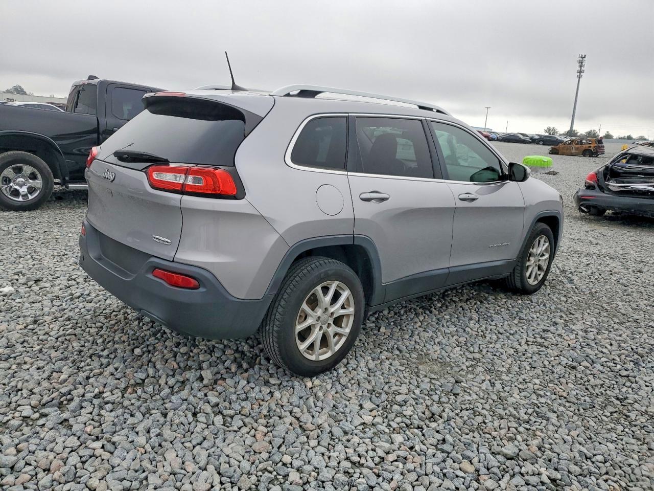2018 JEEP CHEROKEE LATITUDE PLUS photo 3
