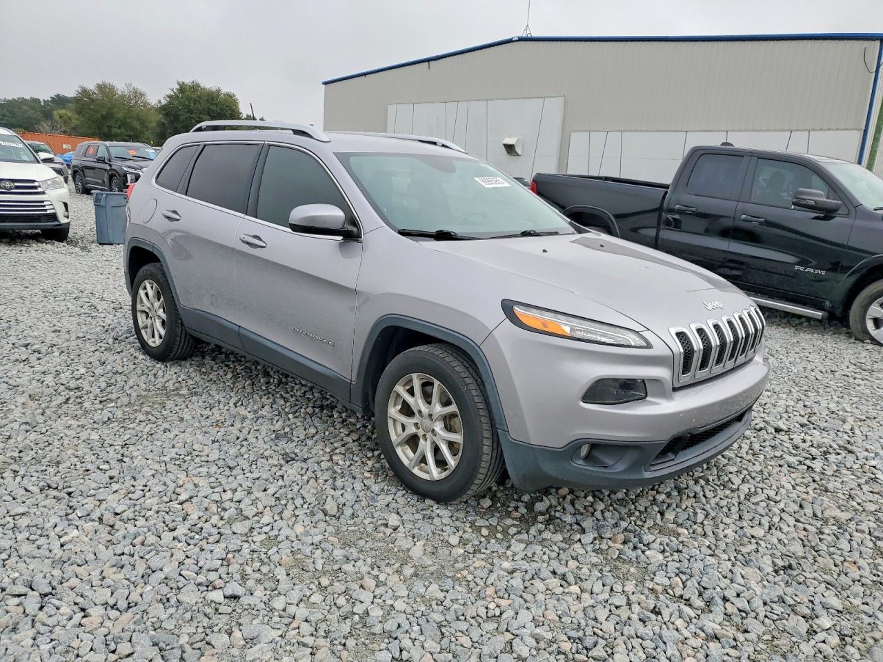 2018 JEEP CHEROKEE LATITUDE PLUS photo 4