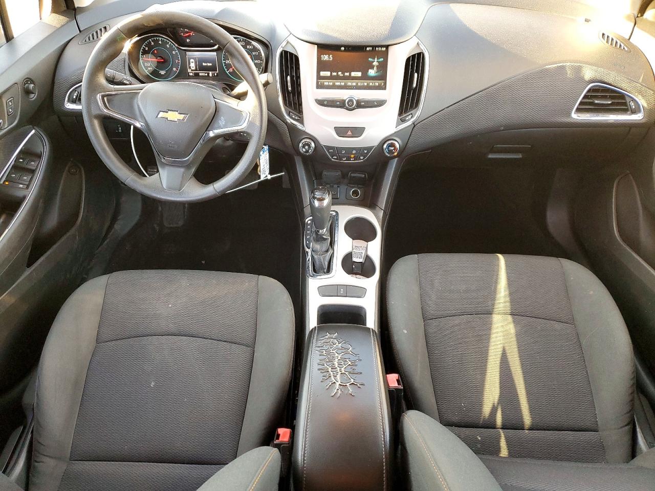 2016 CHEVROLET CRUZE LS photo 8