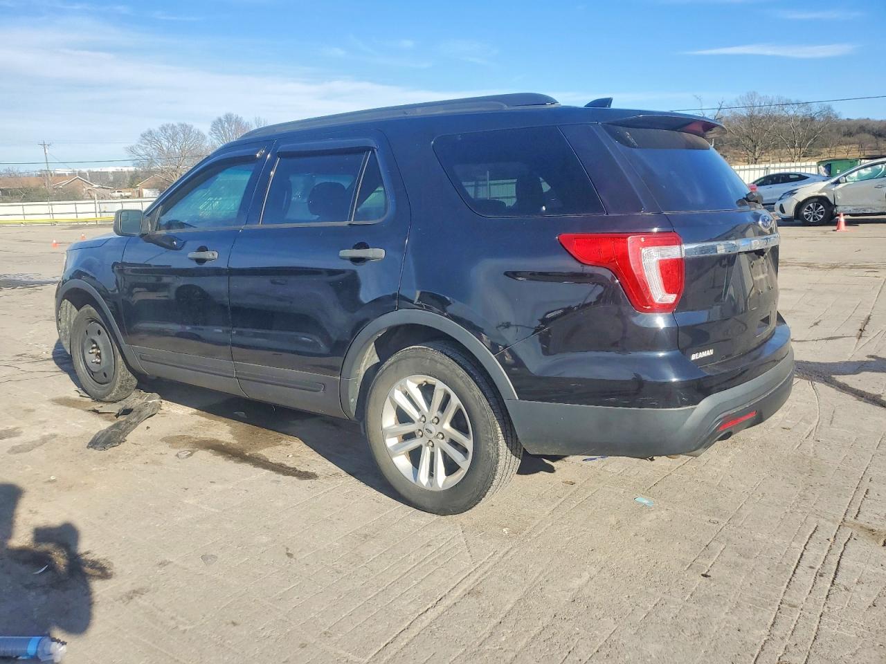 2017 FORD EXPLORER photo 2
