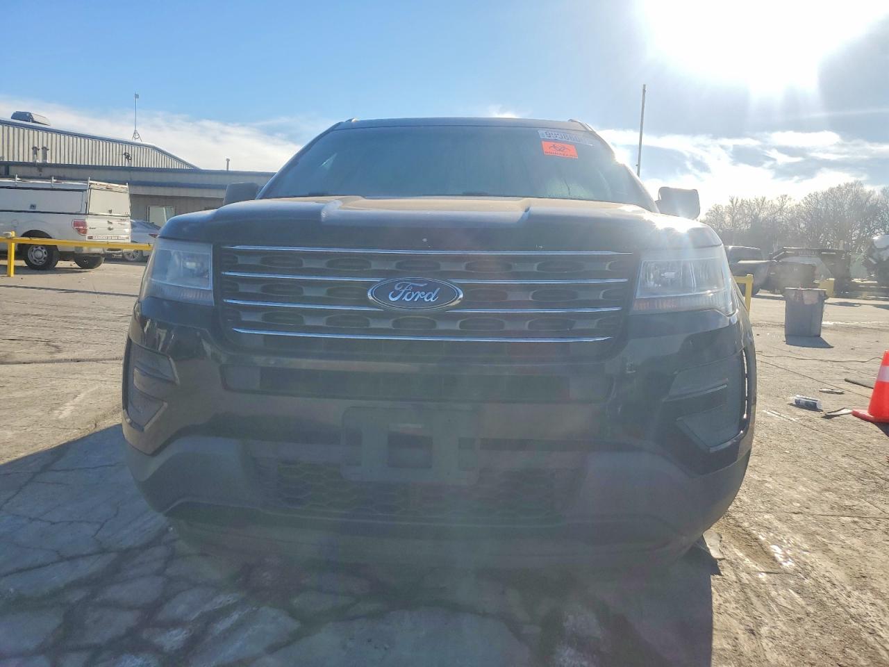 2017 FORD EXPLORER photo 5