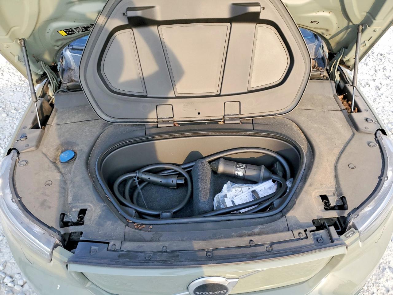 2022 VOLVO XC40 P8 RECHARGE PLUS photo 12